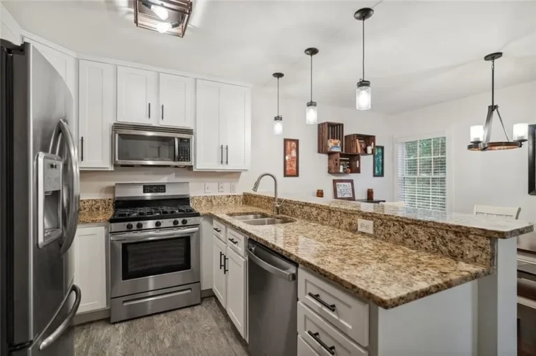 1445 Monroe Dr NE Apt B13 - VCG sale