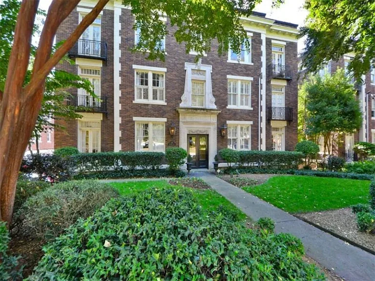 18 Collier Road, #5 - VCG sale
