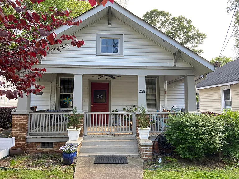 228 Spring Street - VCG sale