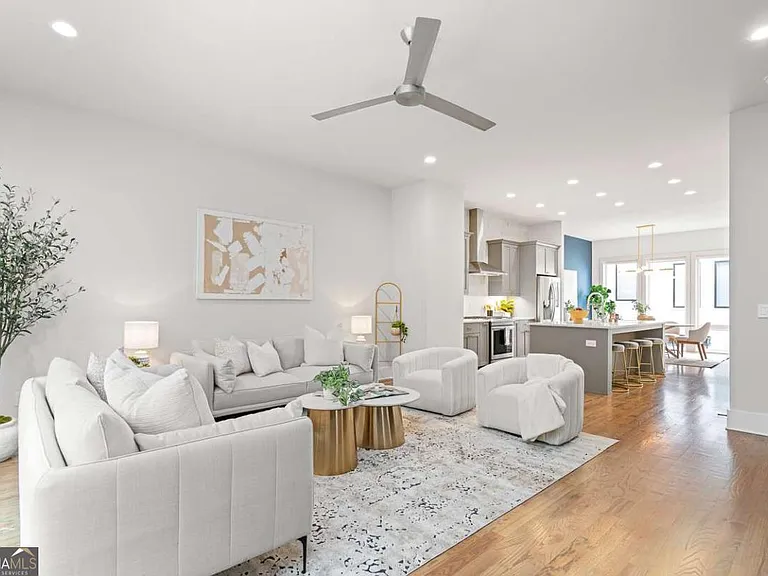 332 Gibson St - VCG sale