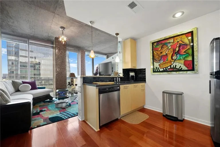 3324 Peachtree Road #2513 - VCG sale