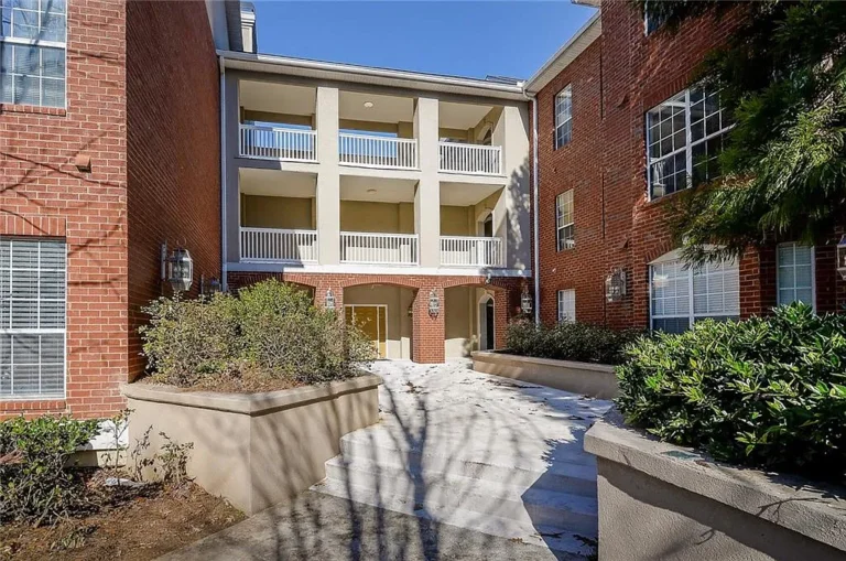 5641 Roswell Rd #116 - VCG sale