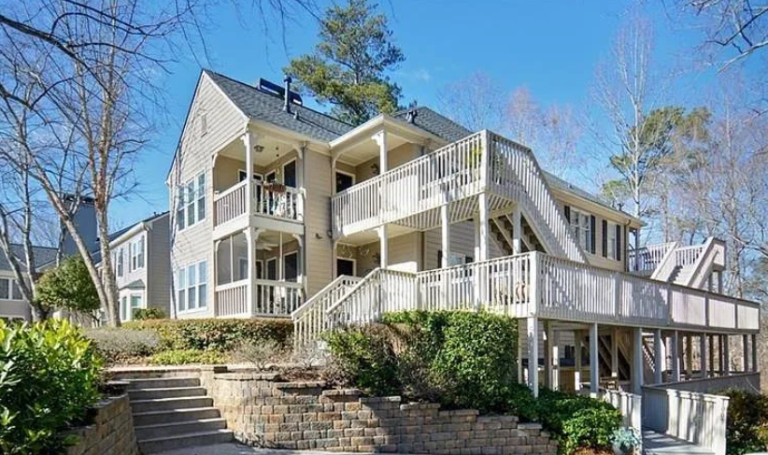 1011 Camden Ct - VCG sale