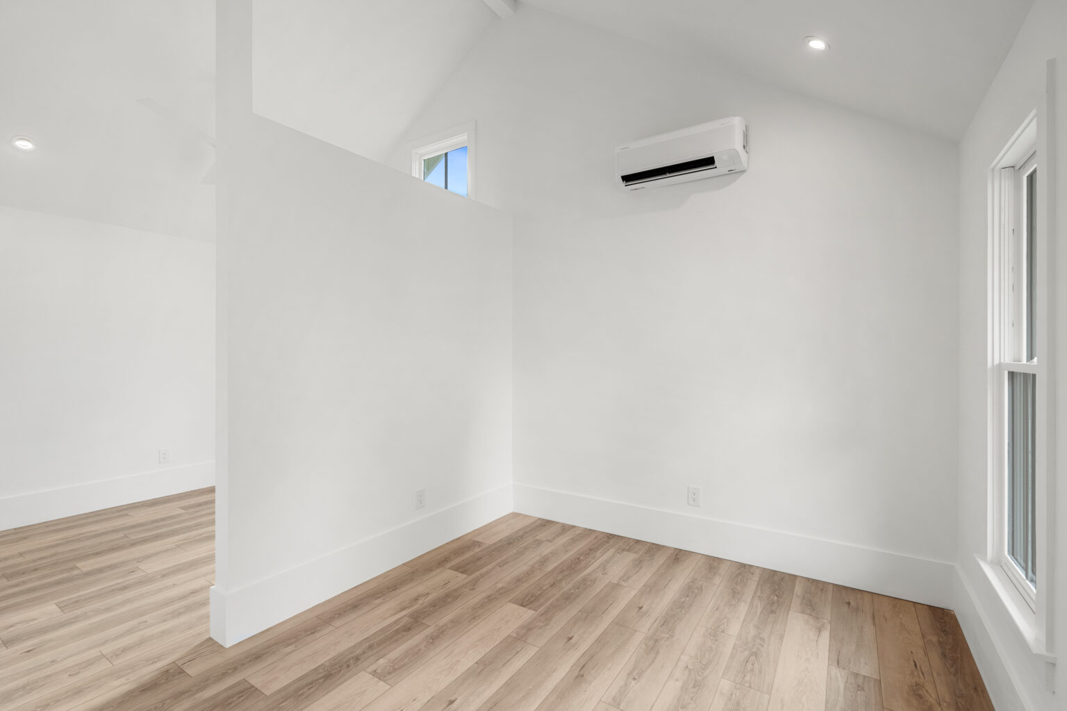 1112 Kirkwood Ave NE — ADU Interior