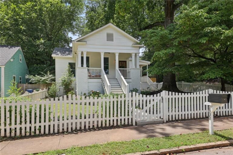 2033 Ridgedale Road - VCG sale